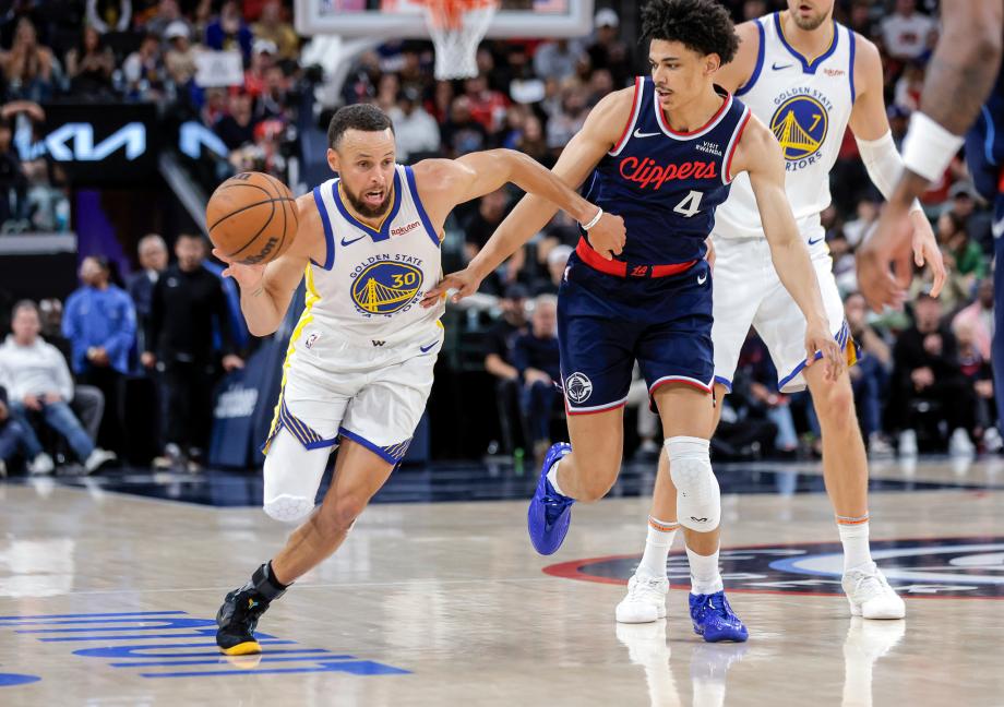 开云-库里35+4莱昂纳德21+7 勇士附加赛淘汰快船