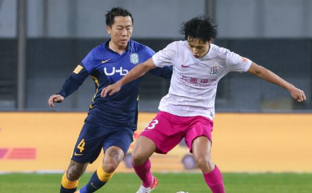 开云-绝平让广州城抢救命1分 广州双雄保级竞争白热化