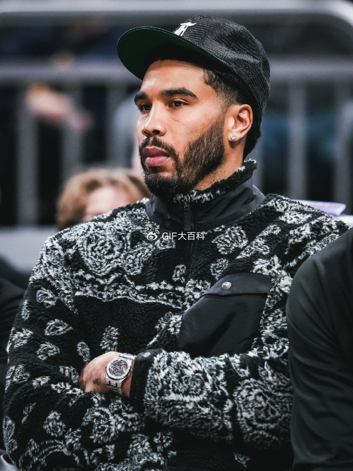 开云-残阵绿军27分狂屠雄鹿,20记三分射穿密尔沃基,字母哥复出19+11|凯尔特人|吉安尼斯·安特托孔波|全明星|扬尼斯-阿德托昆博|波士顿凯尔特人队_新浪体育_新浪新闻